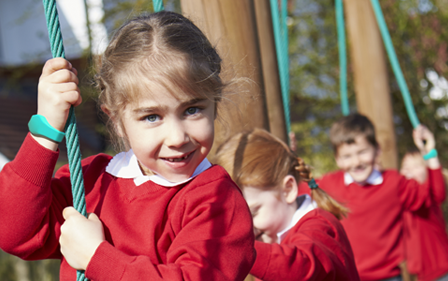 Primary school girl using Moki pedometer